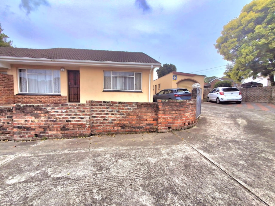 3 Bedroom Property for Sale in Cambridge West Eastern Cape